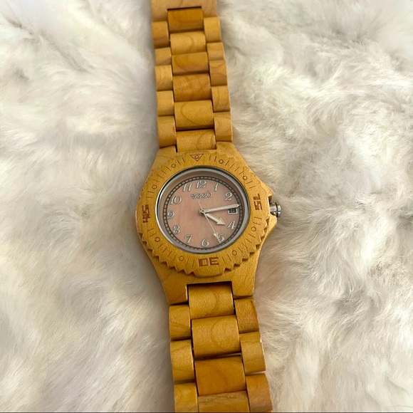 SEED environmentally WomenS WOOD WATCH - Picture 2 of 4